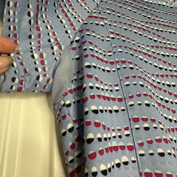 Bette & Court Women’s Golf Short Sleeve Sun shirt -SZ S - Picture 5 of 5